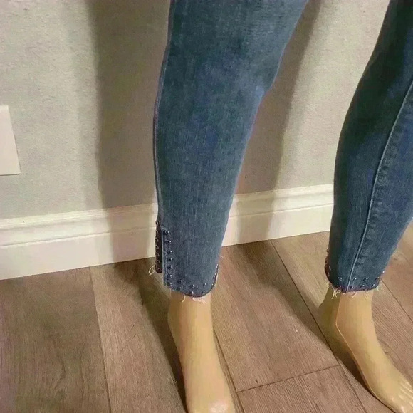 Frame Le High Skinny - Picture 3 of 6